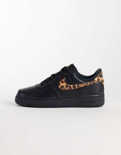 Nike Air Force 1 '07 SE sneakers in black with leopard print detail - view 1