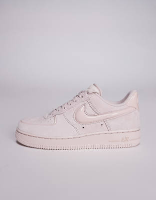 Nike - Air Force 1 '07 - Sneaker in Hellrosa