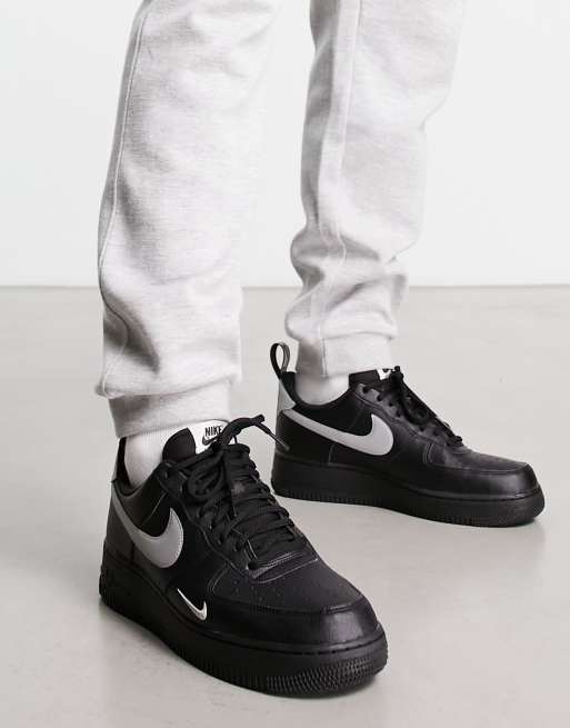 Nike - Air Force 1 '07 - Sneakers i sort og metalgrå