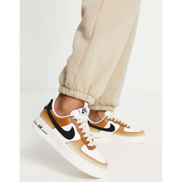 Nike Air Force 1 '07 sneakers in ale brown / black