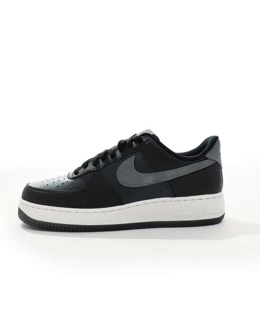 Nike Air Force 1 '07 sneakers in black and gray
