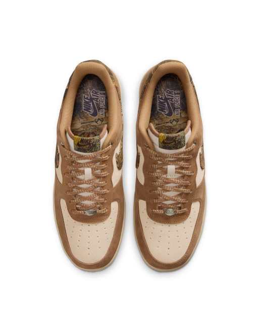 Nike Air Force 1 '07 sneakers in bruin, 4 van 4