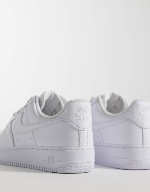 Nike - Air Force 1 '07 - Sneakers in drievoudig wit, 4 van 5
