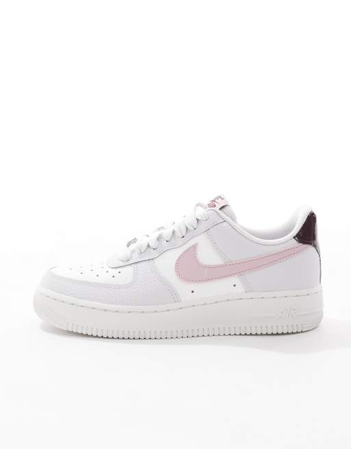 Nike Air Force 1 '07 sneakers in gray and pink, 2 of 5