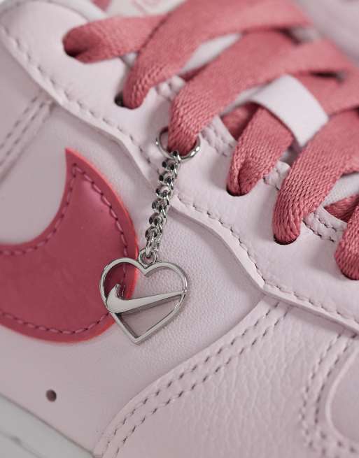 Nike Air Force 1 '07 sneakers in light pink , 4 of 5