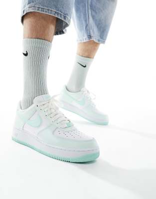 Nike Air Force 1 '07 Sneakers In Mint And White-green