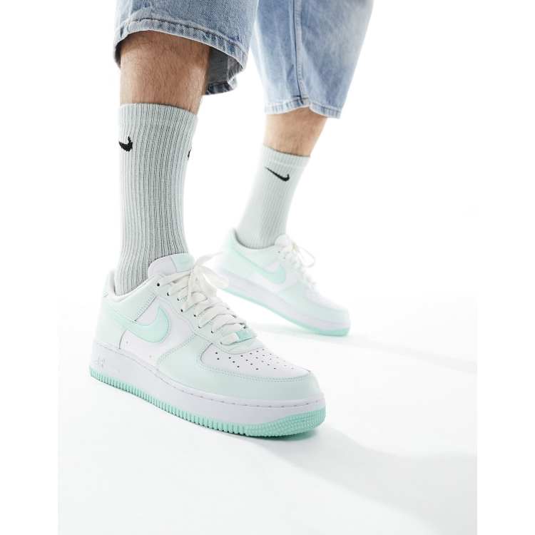 Mint green nike sneakers hotsell