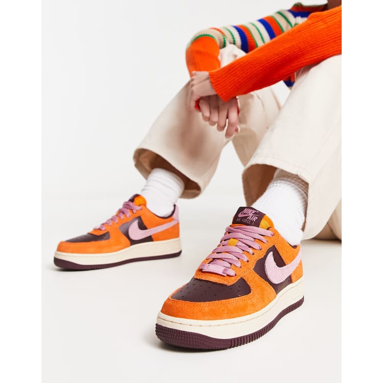 desinfecteren bank Laan Nike - Air Force 1 '07 - Sneakers in oranje met bordeauxrood | ASOS