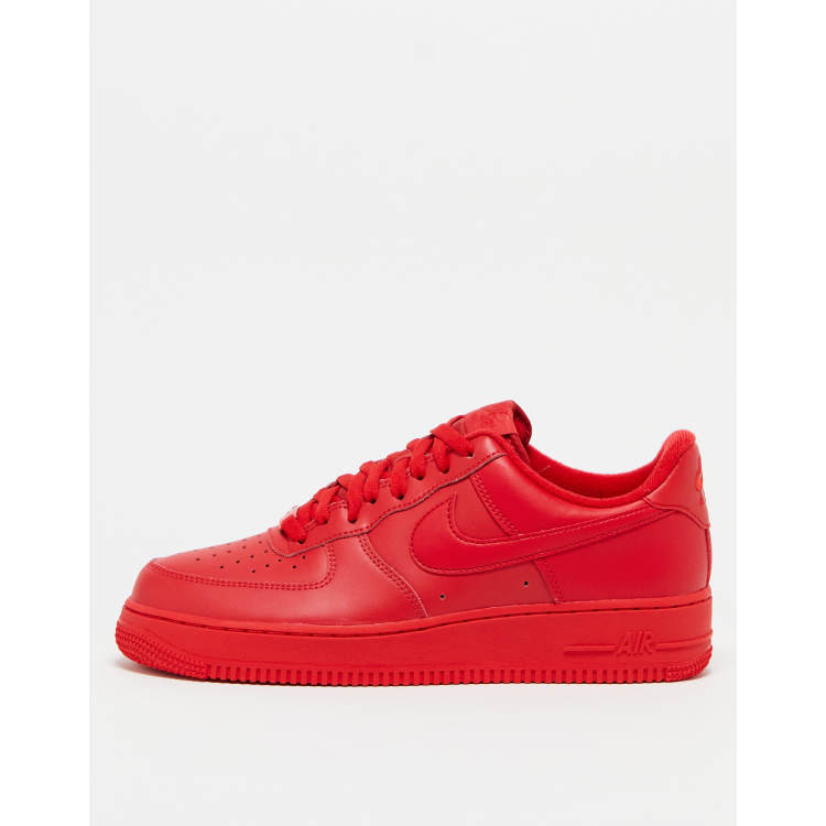 Nike sneakers red hotsell