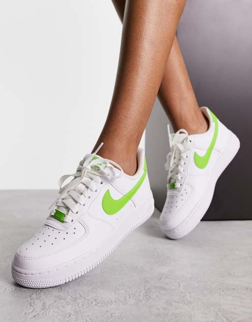 Nike Air Force 1 '07 sneakers in triple white and green