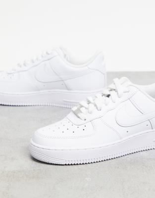Nike Air Force 1 '07 sneakers in triple white | ASOS