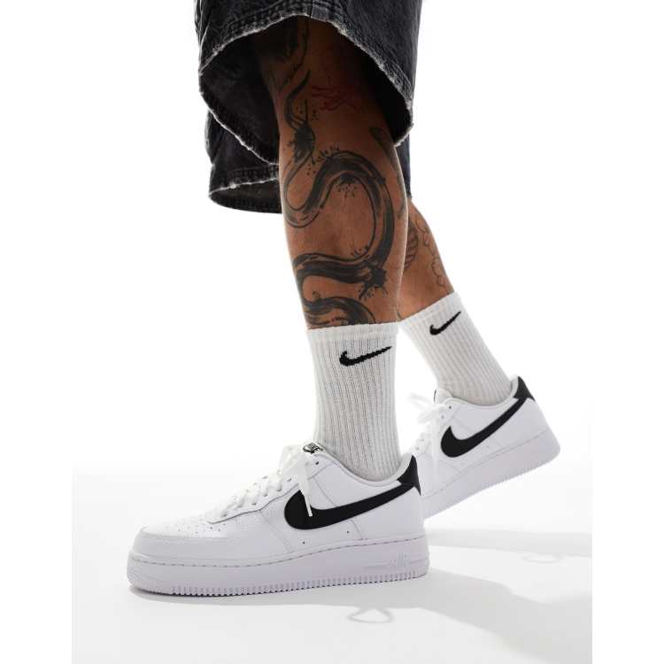 White and black store air force