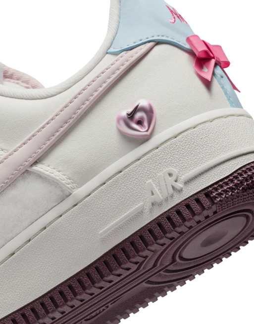 Nike Air Force 1 '07 sneakers in white and burgundy , 2 of 4