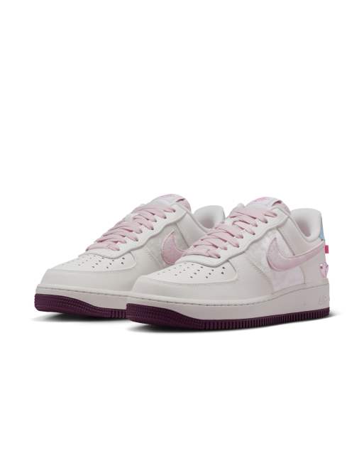 Nike Air Force 1 '07 sneakers in white and burgundy , 4 of 4