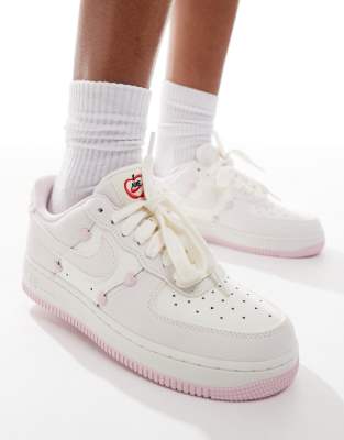 Nike Air Force 1 '07 Sneakers In White