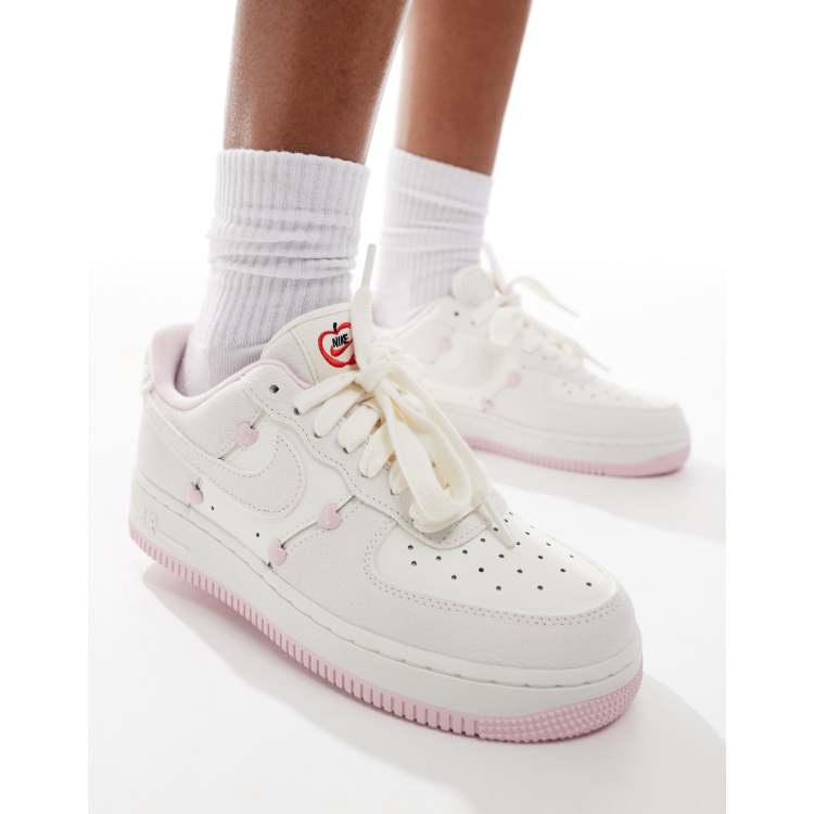206957108-1-white?$n_750w$&wid