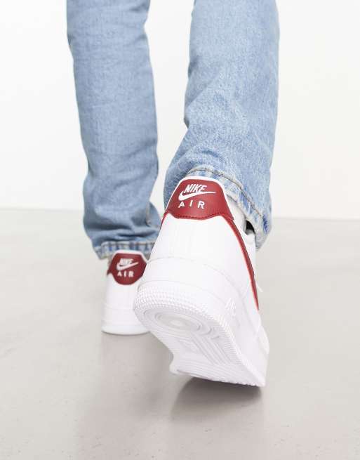 Nike Air Force 1 '07 trainers in white and red