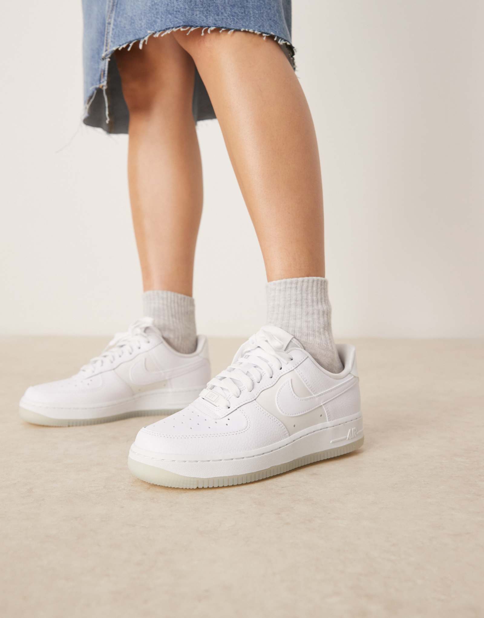 Кроссовки Nike Air Force 1 '07 белого цвета на резиновой подошве