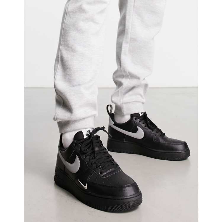 Nike Air Force 1 07 Sneakers nere e grigio metallizzato ASOS