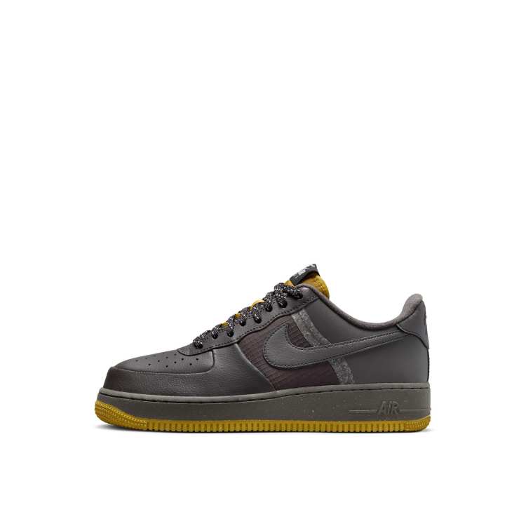 Air force 1 shop nere con suola marrone