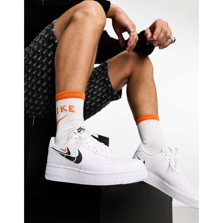 Nike air force 1 clearance black with white swoosh