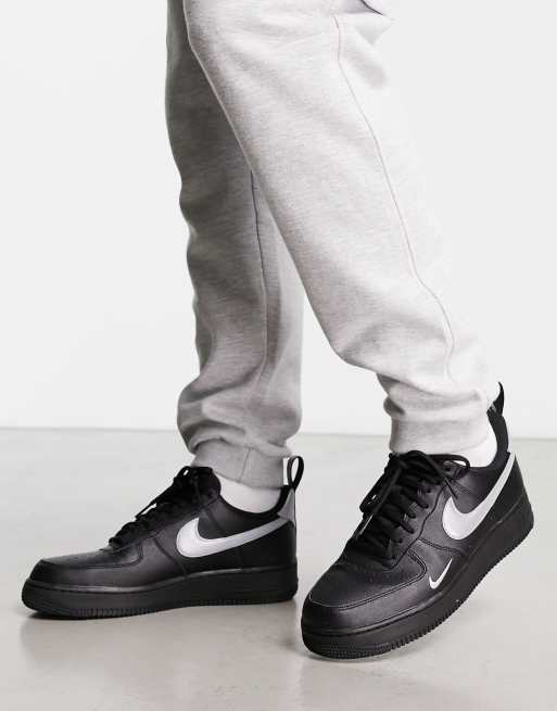 mixer maak een foto Aanvankelijk Nike Air force 1 '07 trainers in black and metallic grey | ASOS