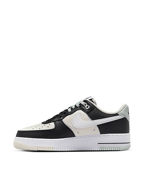 Nike Air Force 1 '07 trainers in black and off white