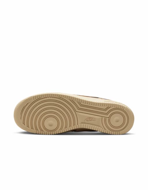 Nike Air Force 1 '07 Trainers in Brown, 2 of 4