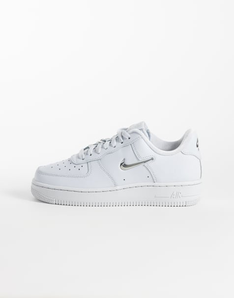 Nike Air Force 1 '07 trainers in light grey and silver metallic - view 1