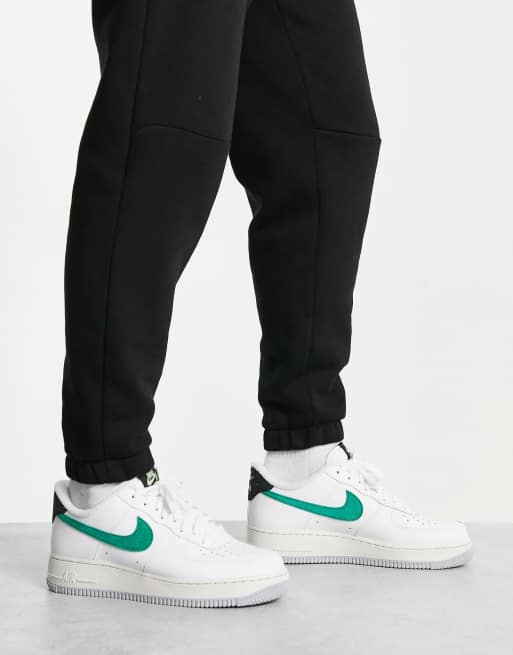 Air force 1 '07 clearance white and fluro green trainers