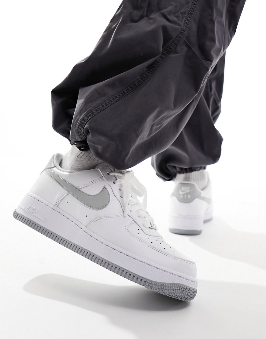 Nike Air Force 1 '07 trainers in white and grey
