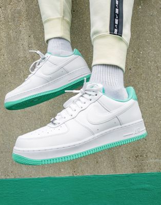 Nike Air Force 1 '07 trainers in white and light menta - ASOS Price Checker