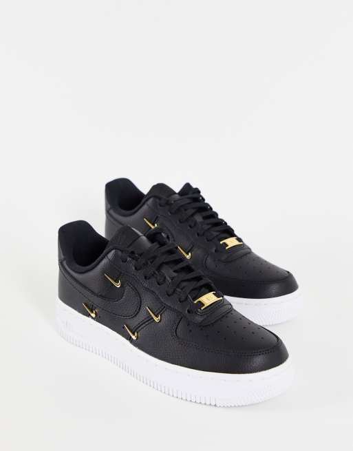 Nike Air Force 1 '07 Trainers In Black