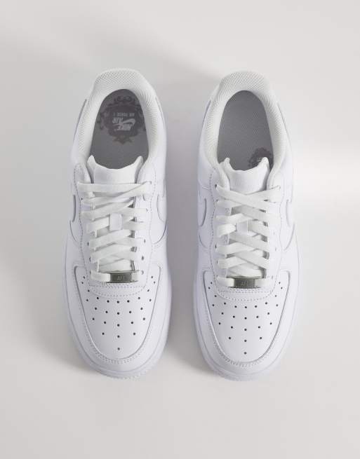Nike – Air Force 1 – '07 – Trippelvita sneakers, 3 av 5