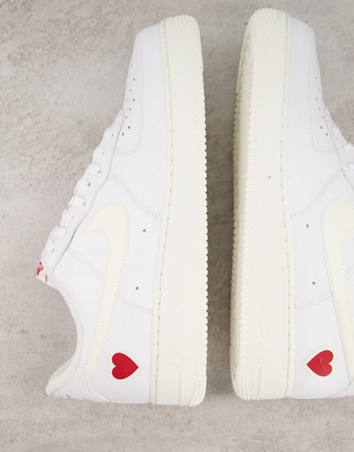 Nike Air Force 1 '07 V trainers in white/sail