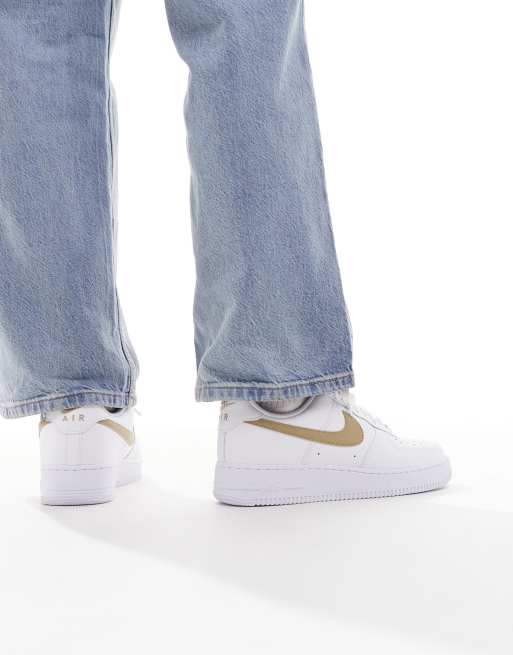 Nike – Air Force 1 '07 – Vita och beige sneakers, 5 av 5