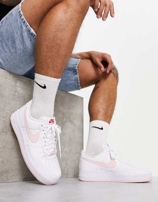 Nike Air Force 1 07 VT trainers in white and pink