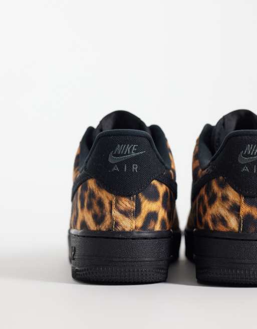 Nike Air Force 1 baskets à imprimé léopard, 4 de 5