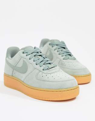 Nike Air Force 1 Baskets avec semelle en caoutchouc Vert ASOS