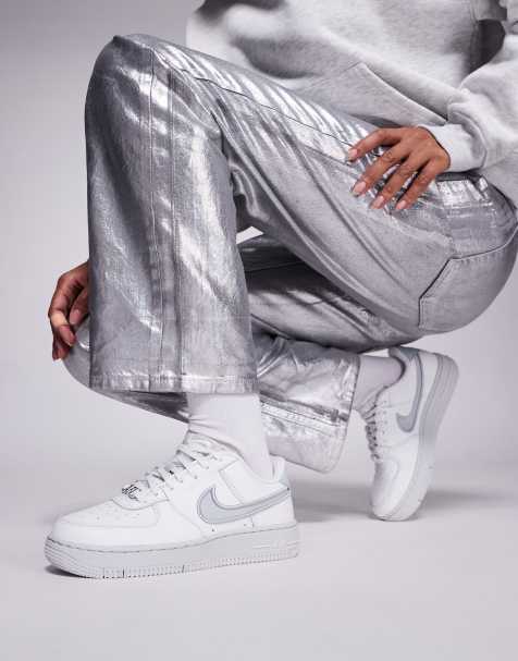 Nike - Air Force 1 - Dance - Sneakers in wit en zilver - view 1