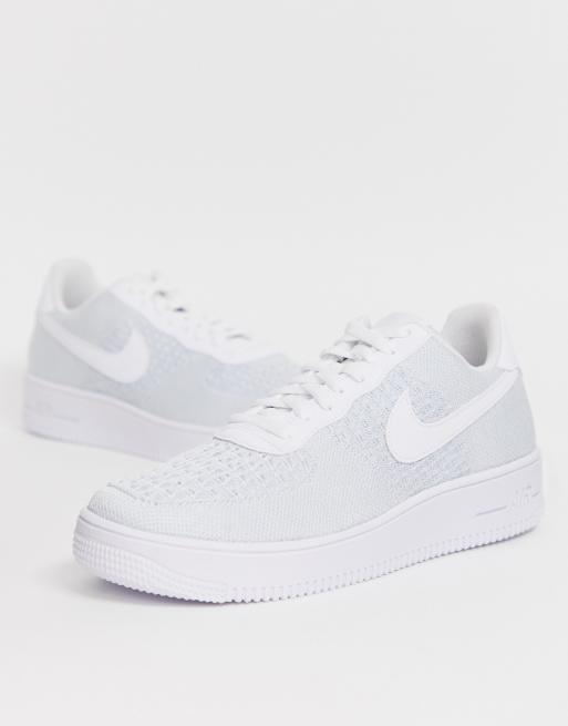 Nike blanche online tissu