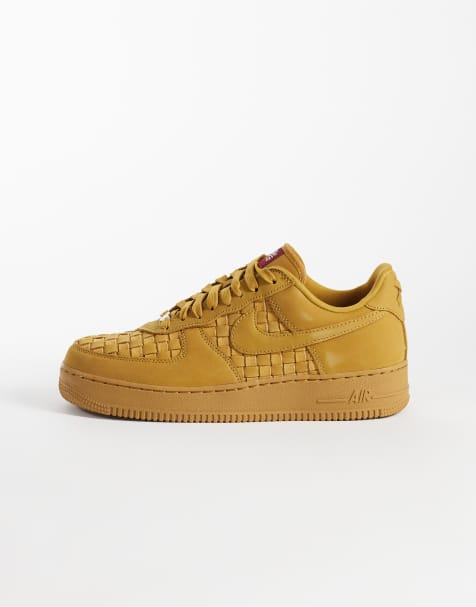 Nike – Air Force 1 – Ljusbruna, låga sneakers i vävd mocka och retrostil - view 1