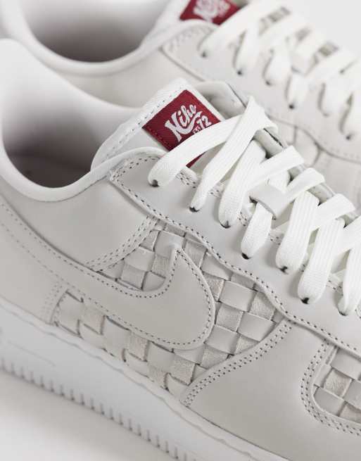 Nike Air Force 1 Low Retro baskets tissées en daim blanc cassé, 3 de 5