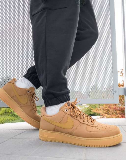 Nike air force uomo marroni online