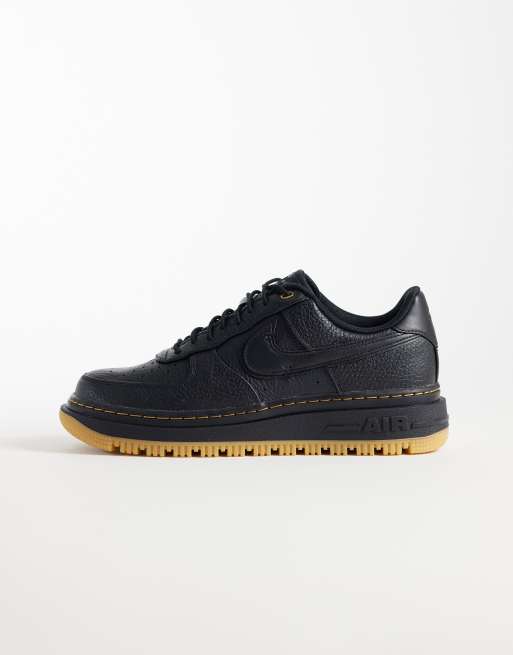 Nike Air - Force 1 Luxe - Sneakers con suola in gomma spessa, colore nero