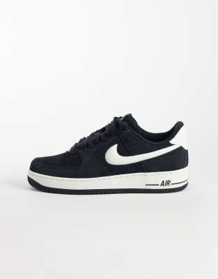 Suede 4