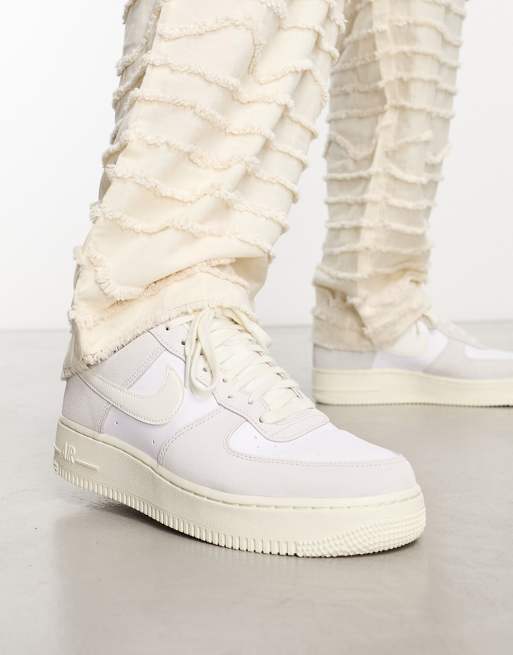  Nike Air Force 1 LV8 trainers in white and light grey - WHITE