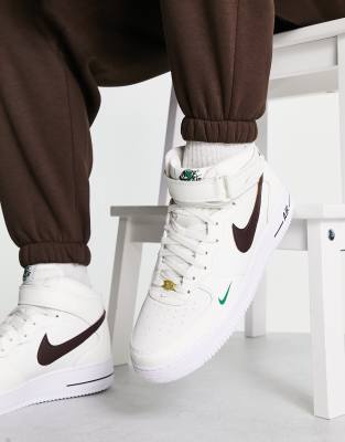 Nike Air Force 1 Mid '07 LV8 40th annivesary trainers in sail and brown - ASOS Price Checker