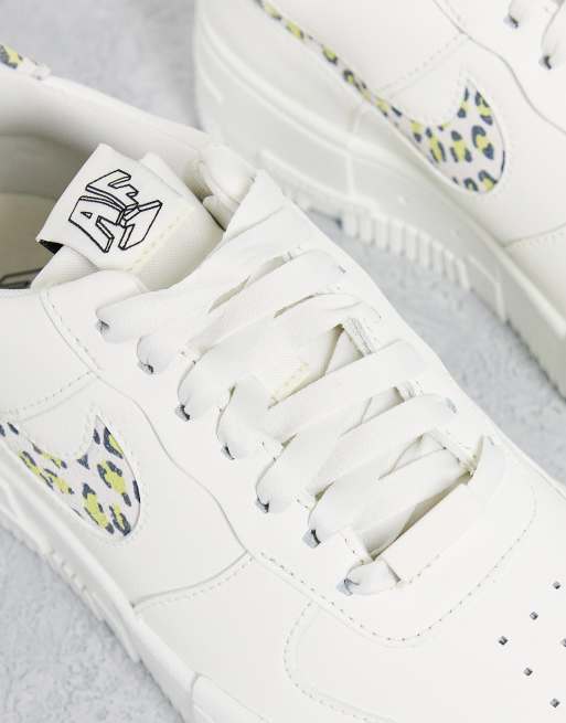 Nike - Air Force 1 Pixel - Sneakers i råhvid og leopardprint, 2 af 4