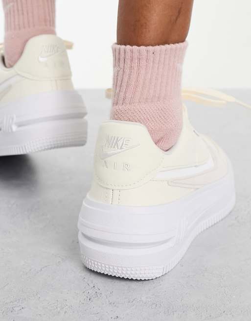 Nike – Air Force 1 PLT.AF.ORM – Buty sportowe w kolorze kości słoniowej, 3 z 4